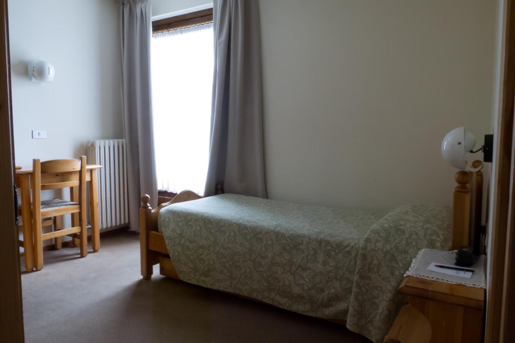 Hotel Valdotain ヴィルヌーヴ エクステリア 写真