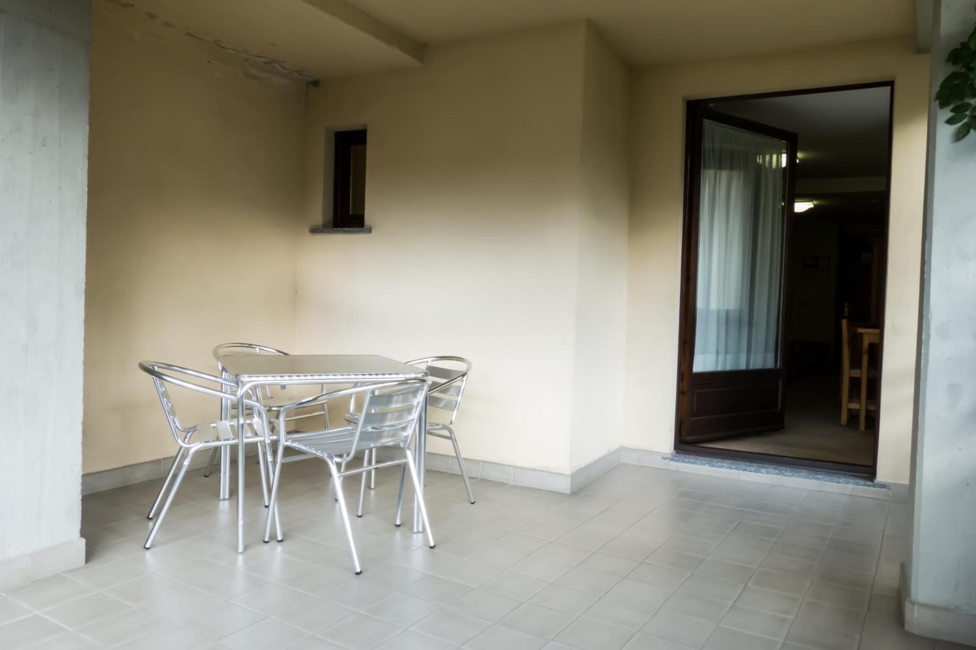 Hotel Valdotain ヴィルヌーヴ エクステリア 写真