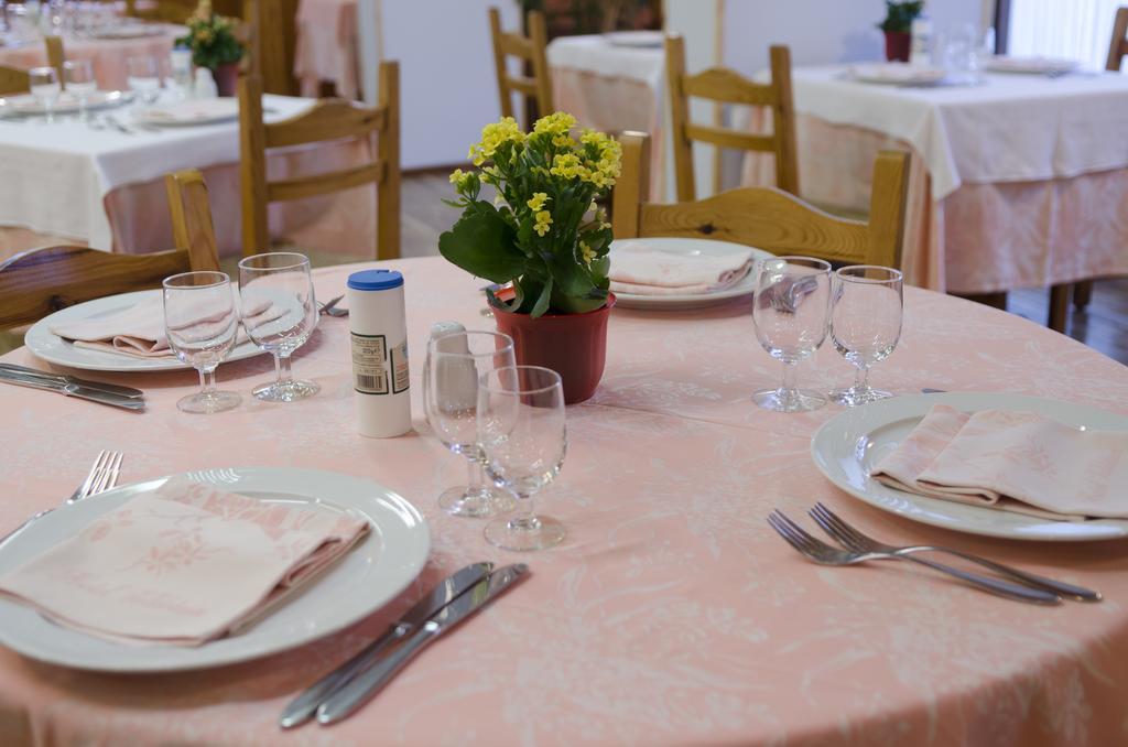 Hotel Valdotain ヴィルヌーヴ エクステリア 写真