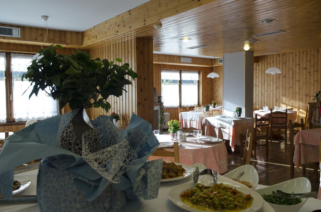 Hotel Valdotain ヴィルヌーヴ エクステリア 写真