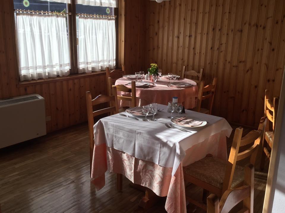 Hotel Valdotain ヴィルヌーヴ エクステリア 写真