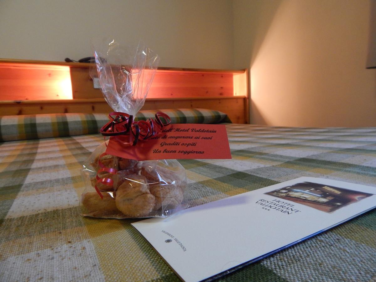 Hotel Valdotain ヴィルヌーヴ エクステリア 写真