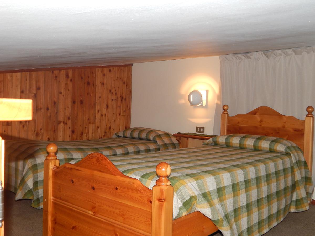 Hotel Valdotain ヴィルヌーヴ エクステリア 写真