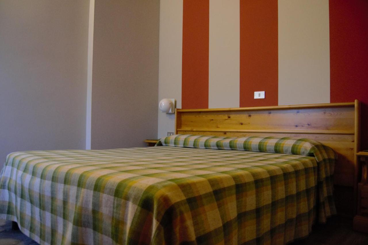 Hotel Valdotain ヴィルヌーヴ エクステリア 写真